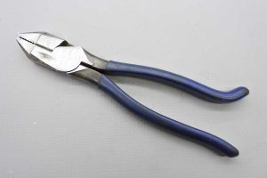 Kleen USA D213-9ST Pliers, Good Condition