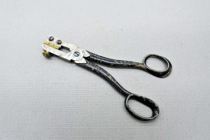 Amazing Early Button Hole Pliers