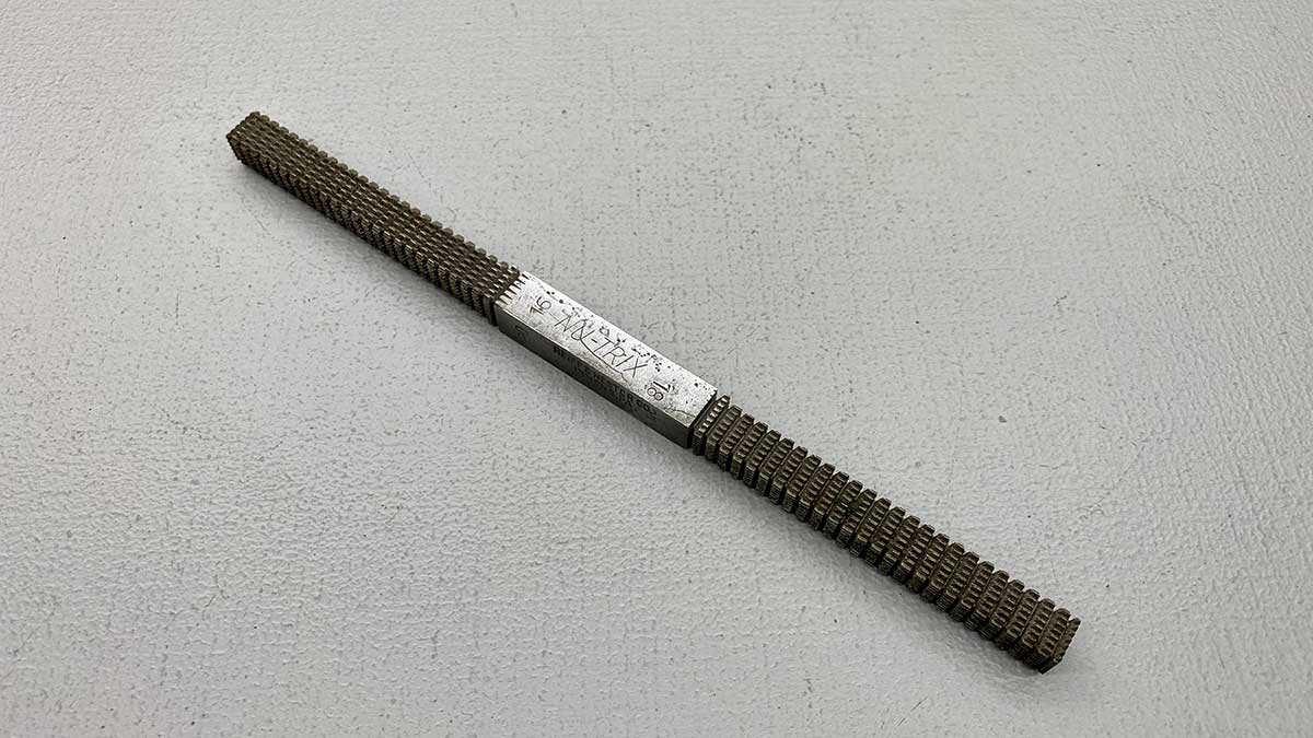 Reiff & Nester USA No 1 Thread Cleaning File - Image 2