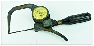 Federal Cb1 Snap Dial Gauge.