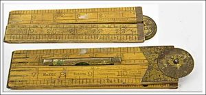 Rabone Chesterman 1190 2Foot 4 Fold Boxwood Rule With Level, Small Warp On The Back As In Top Photo.