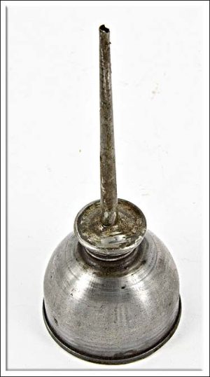 Nice Small Oil Can, 1 7/8" Round Base And 5" Long.
