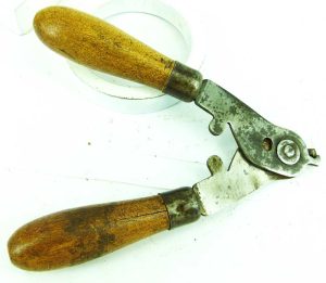 Early Wire Cutter?, Not Sure On This, Maker Worn, 7".