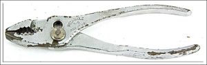 Utica Tools 7-6 Usa Pliers, 6 1/2" .