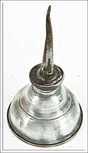 Small Oil Can, 4" High And 2 1/4" Round.