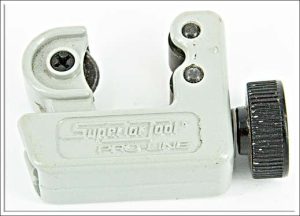 Pro-Line Superior Tool Usa Tube Cutter.