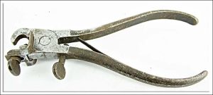 Sawset Maker Worn.