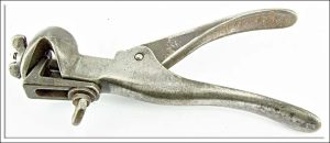 Sawset Maker Worn.