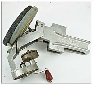 Krus Scharffex Chain Grinder, These Were Made In Germany And Comes With 2 Grinding Wheels.