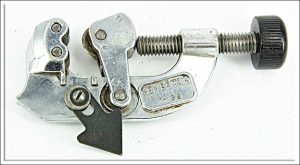 New Britain Usa Small Tube Cutter #T-132.
