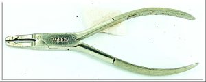 Arrow Jeweller's Plier, 5 1/4".