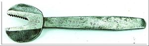 Alligator Wrench, Maker Worn. 9 1/2".