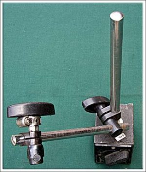 Magnetic Base.