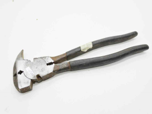 Fencing Pliers 270mm long, Clean & Tidy