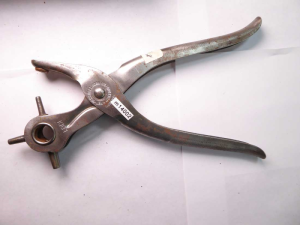 W Schollhorn USA leather hole punch