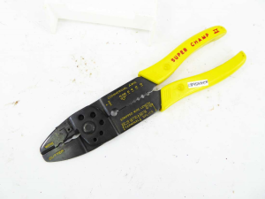 Super Cheap Wire Stripper pliers