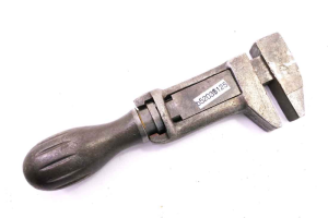 Fantastic Vintage 5 1/2" swivel locking handle wrench