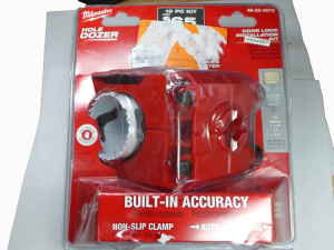 Milwaukee Diamond 1 1/4" hole saws x 2 with arbour