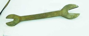 Vintage 14" Double Alligator Wrench.
