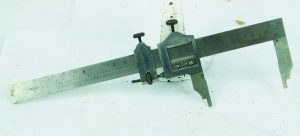 Starrett #122 7" Vernier, Faint Owners Marks.