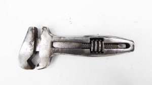 Vintage wrench looks very early, maker is worn off completely,  5" long nice design