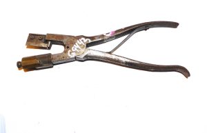 R Heinson vintage button hole pliers