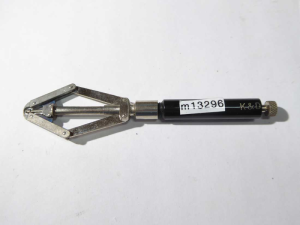 K & D small pickup tool, as new