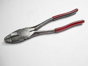Klein USA 9 1/2 long fencing pliers