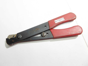 Xcelite USA 5" long wire cutter and striper