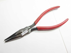 Vintage 7" needle nose pliers