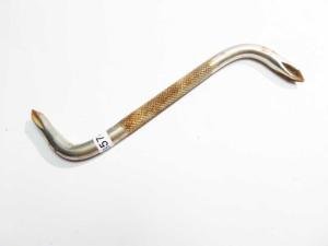 Offset head Phillips head screwdriver
