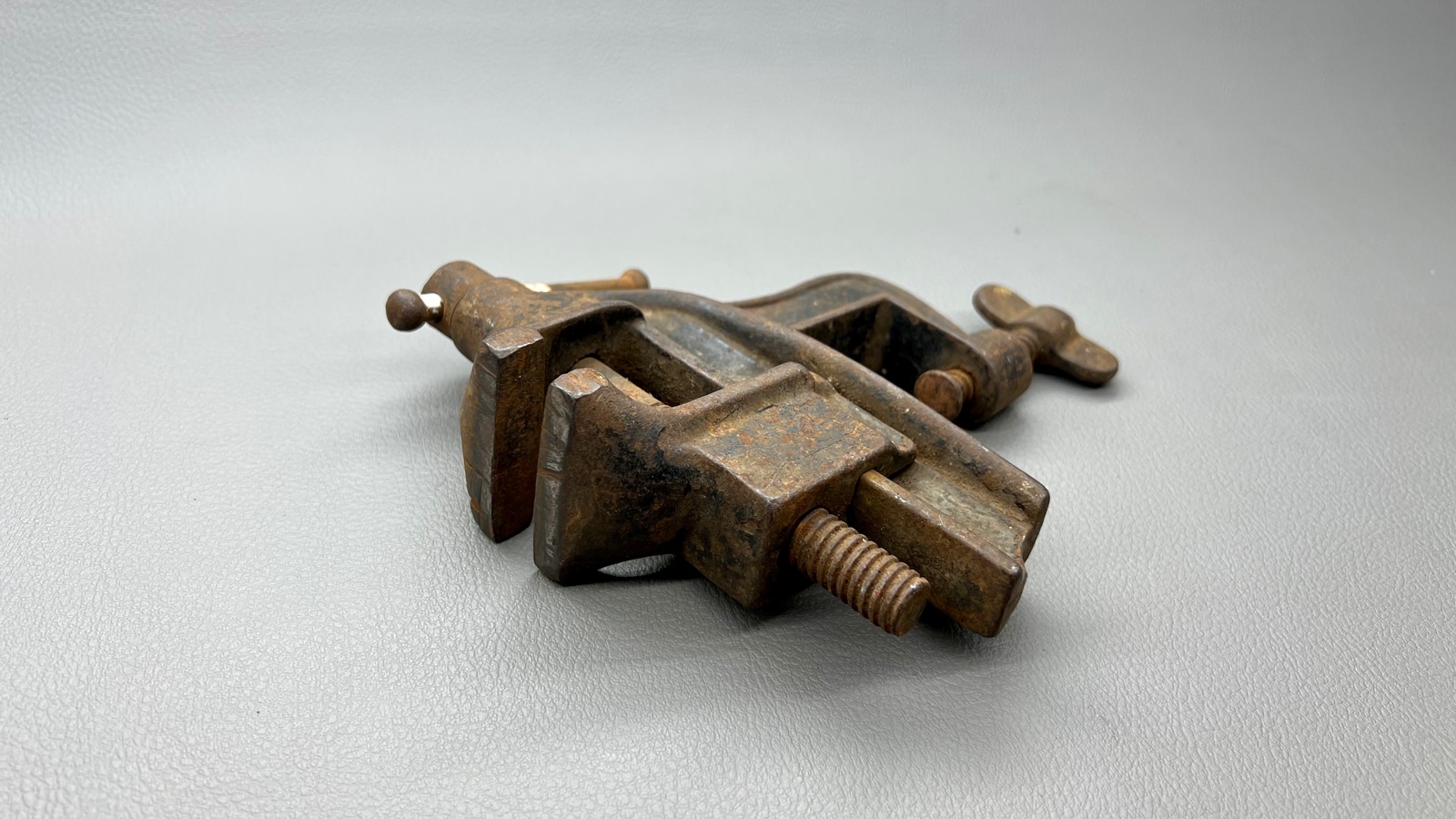 Bench Vice With 2" Wide Jaws - Image 3