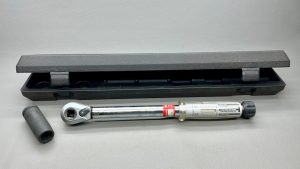 Walter 1/2" Drive Torque Wrench Made In Germany With 18mm Sidchrome Long Socket In Good Condition - Dial in Tension 365mm Long