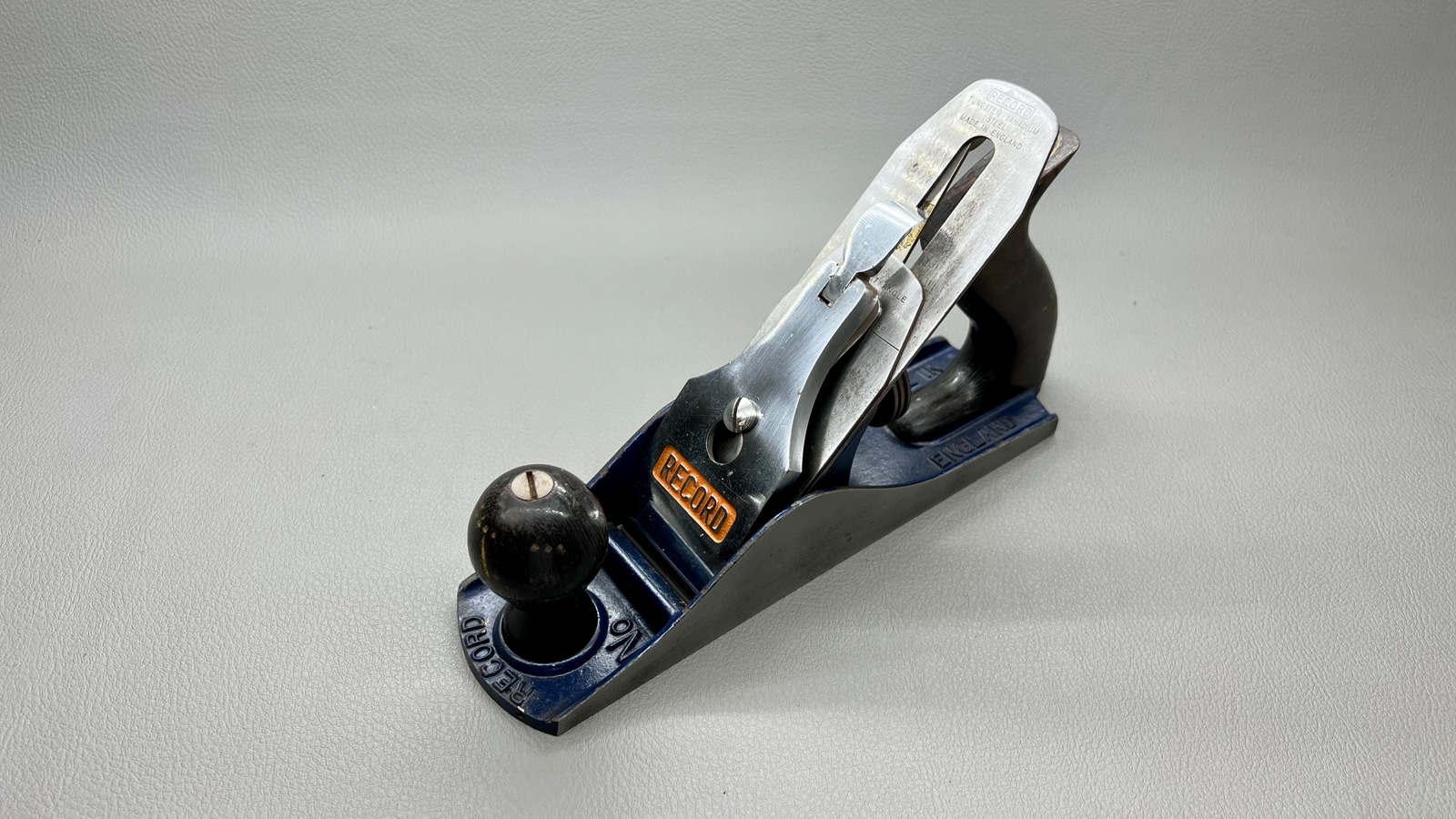 Record No 4 Bench Plane With Logo - Image 3