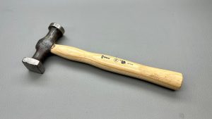 Panel Hammer 100 x 30mm Good Handle Well Balanced