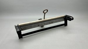 Pine Knot No V7 Clamp On Saw Vice 11 1/2" Wide In Good Condition
