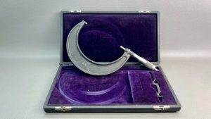 Brown & Sharpe USA No 67 4 -5" Micrometer IOB In Good Condition