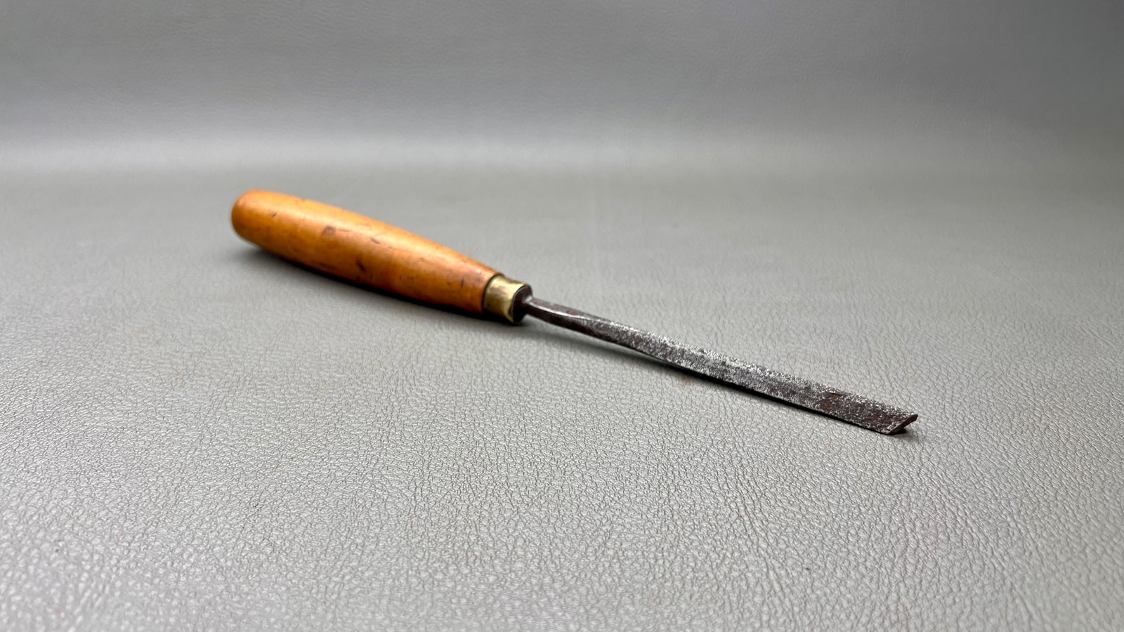Carving Chisel Good Handle 7mm - Image 2