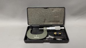 Mitutoyo Micrometer No 103-262 1-2"